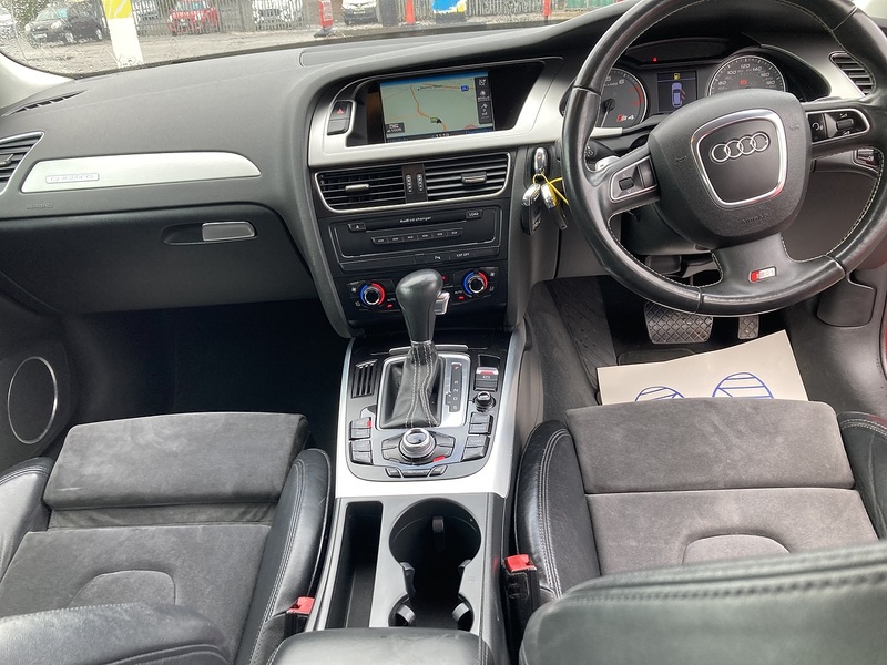 Audi 3.0 TFSI V6 Estate 5dr Petrol S Tronic quattro Euro 5 (333 ps)