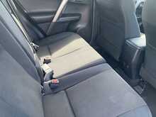 Toyota 2.0 D-4D Business Edition SUV 5dr Diesel Manual Euro 6 (s/s) (143 ps)