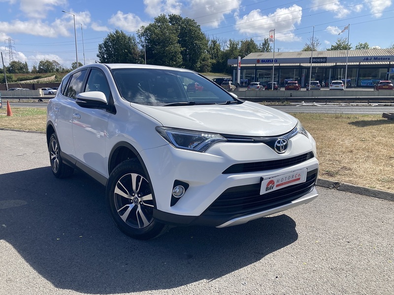 Toyota 2.0 D-4D Business Edition SUV 5dr Diesel Manual Euro 6 (s/s) (143 ps)