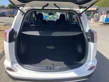 Toyota 2.0 D-4D Business Edition SUV 5dr Diesel Manual Euro 6 (s/s) (143 ps)