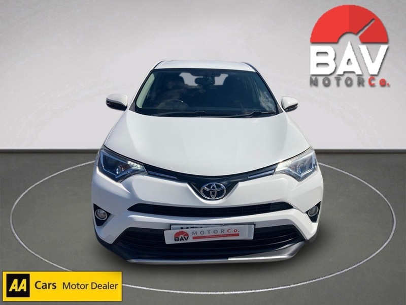 Toyota 2.0 D-4D Business Edition SUV 5dr Diesel Manual Euro 6 (s/s) (143 ps)