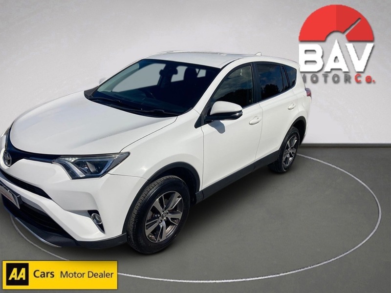 Toyota 2.0 D-4D Business Edition SUV 5dr Diesel Manual Euro 6 (s/s) (143 ps)