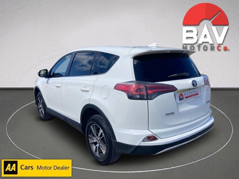 Toyota 2.0 D-4D Business Edition SUV 5dr Diesel Manual Euro 6 (s/s) (143 ps)