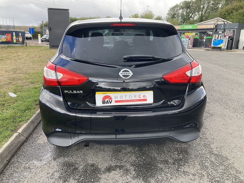 Nissan 1.2 DIG-T N-Connecta Hatchback 5dr Petrol Manual Euro 6 (s/s) (115 ps)