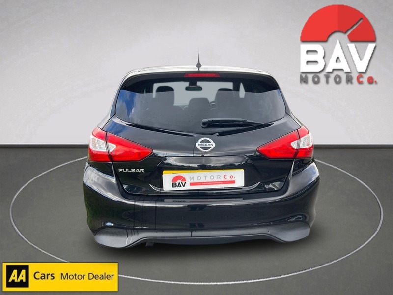 Nissan 1.2 DIG-T N-Connecta Hatchback 5dr Petrol Manual Euro 6 (s/s) (115 ps)
