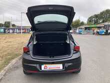 Vauxhall 1.6 CDTi ecoFLEX Elite Nav Hatchback 5dr Diesel Manual Euro 6 (s/s) (110 ps)