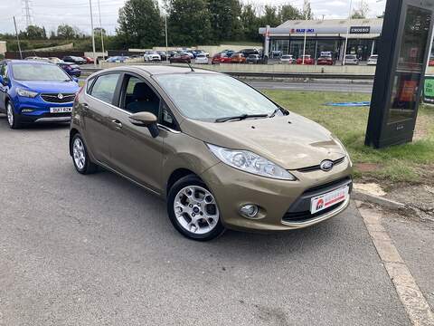 1.25 Zetec Hatchback 5dr Petrol Manual (129 g/km, 81 bhp)