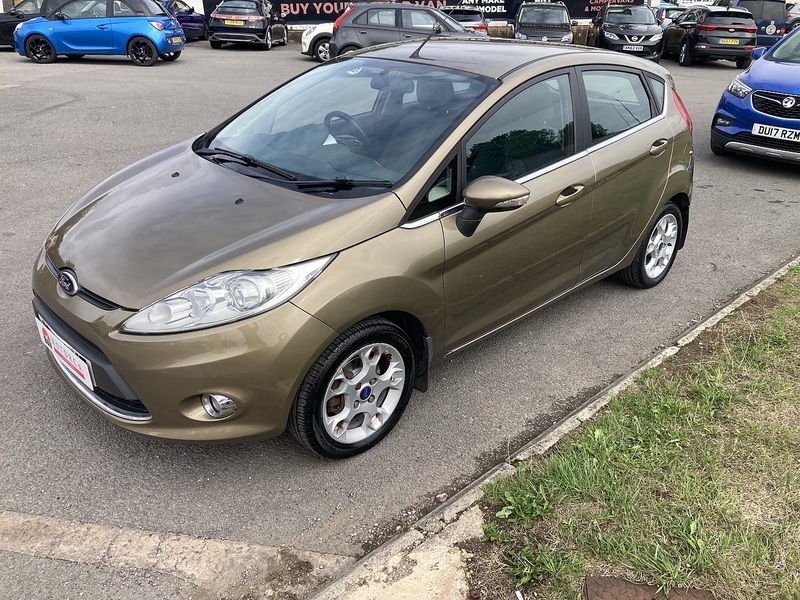 Ford 1.25 Zetec Hatchback 5dr Petrol Manual (129 g/km, 81 bhp)