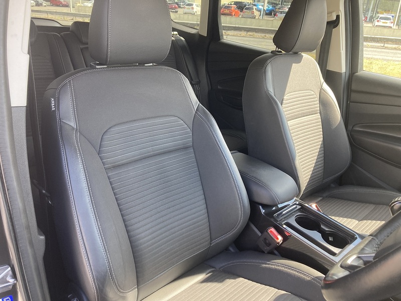 Ford 2.0 TDCi Titanium SUV 5dr Diesel Manual AWD Euro 6 (s/s) (180 ps)