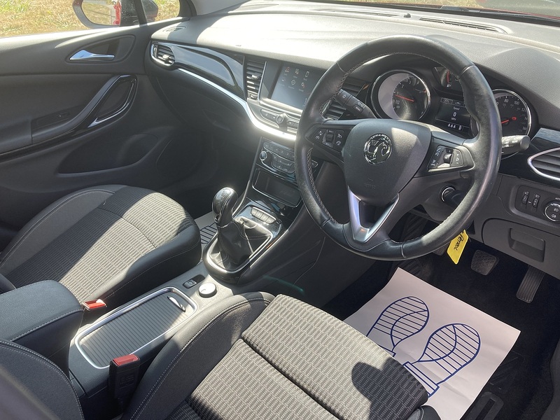 Vauxhall 1.2 Turbo Griffin Edition Sports Tourer 5dr Petrol Manual Euro 6 (s/s) (145 ps)
