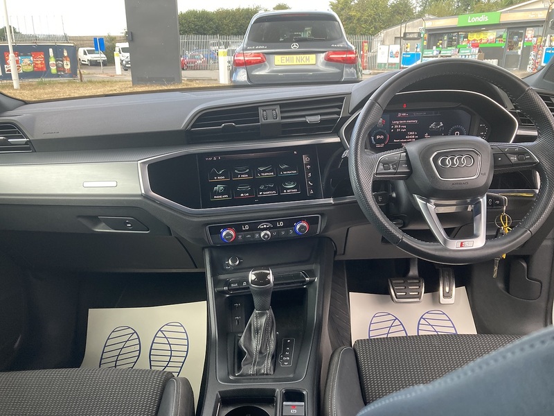 Audi 2.0 TDI 40 S line SUV 5dr Diesel S Tronic quattro Euro 6 (s/s) (190 ps)