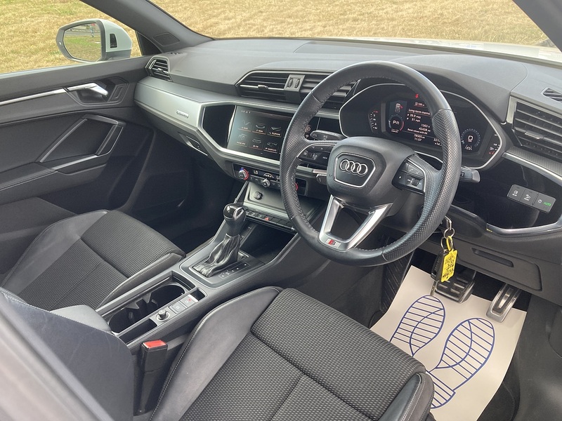 Audi 2.0 TDI 40 S line SUV 5dr Diesel S Tronic quattro Euro 6 (s/s) (190 ps)