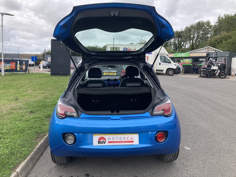 Vauxhall 1.2i Griffin Hatchback 3dr Petrol Manual Euro 6 (70 ps)
