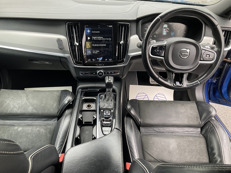 Volvo 2.0 D4 R-Design Estate 5dr Diesel Auto Euro 6 (s/s) (190 ps)