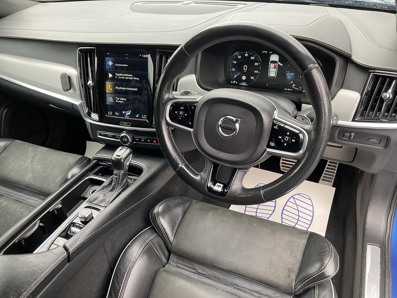 Volvo 2.0 D4 R-Design Estate 5dr Diesel Auto Euro 6 (s/s) (190 ps)