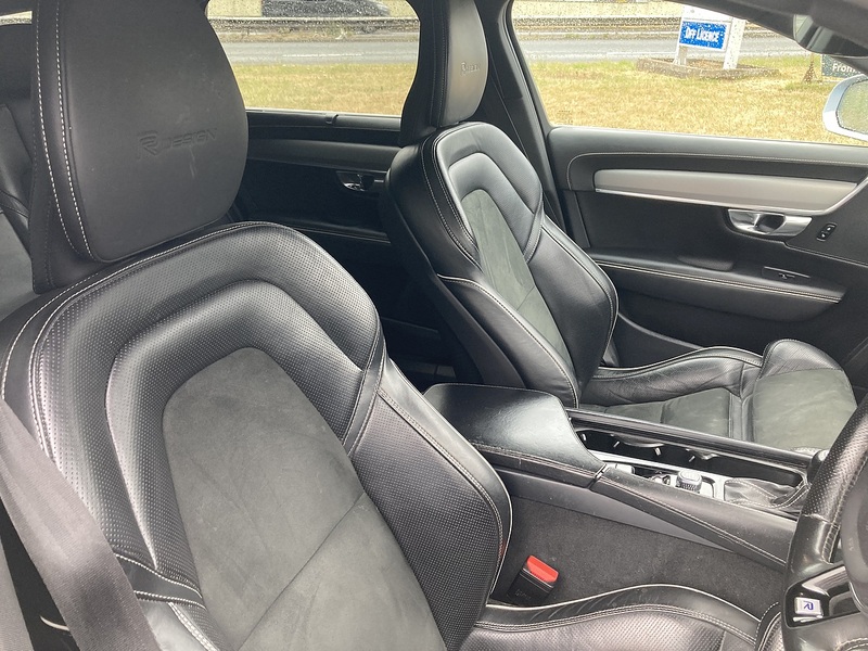Volvo 2.0 D4 R-Design Estate 5dr Diesel Auto Euro 6 (s/s) (190 ps)