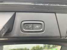 Volvo 2.0 D4 R-Design Estate 5dr Diesel Auto Euro 6 (s/s) (190 ps)