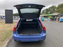 Volvo 2.0 D4 R-Design Estate 5dr Diesel Auto Euro 6 (s/s) (190 ps)