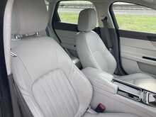 Jaguar 2.0i Portfolio GPF Sportbrake 5dr Petrol Auto Euro 6 (s/s) (250 ps)