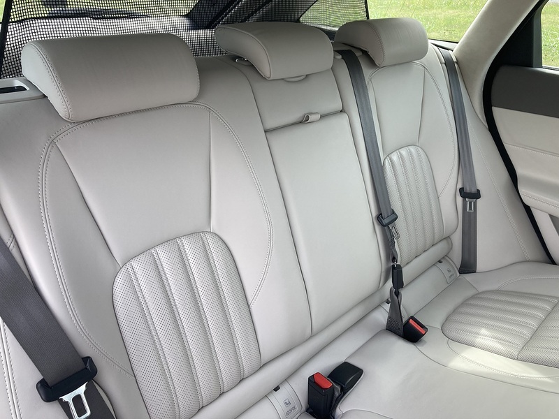 Jaguar 2.0i Portfolio GPF Sportbrake 5dr Petrol Auto Euro 6 (s/s) (250 ps)