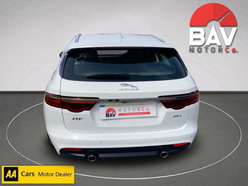 Jaguar 2.0i Portfolio GPF Sportbrake 5dr Petrol Auto Euro 6 (s/s) (250 ps)