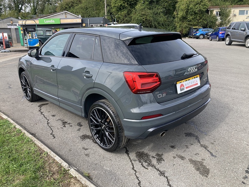 Audi 1.0 TFSI 30 Black Edition SUV 5dr Petrol Manual Euro 6 (s/s) (116 ps)