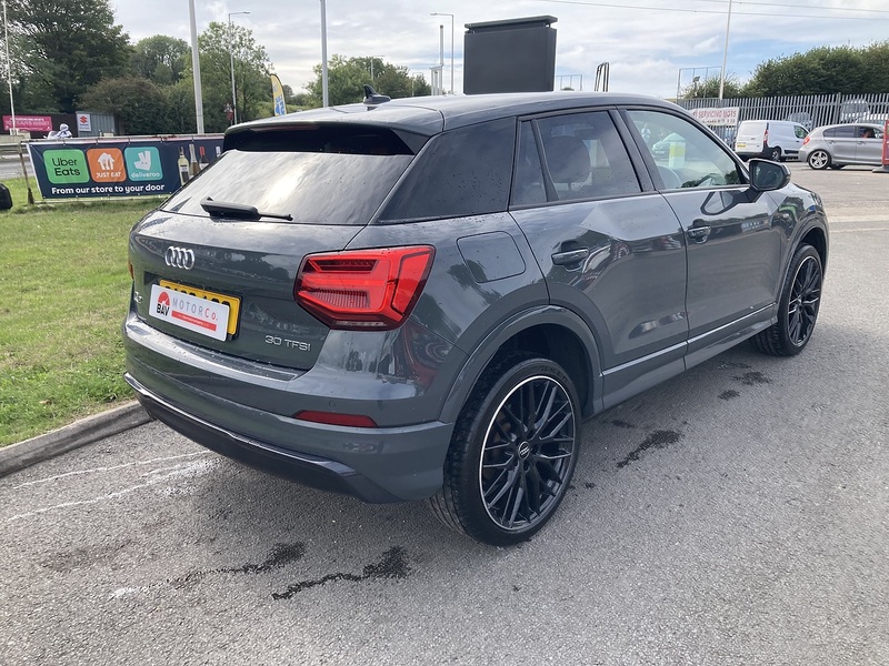 Audi 1.0 TFSI 30 Black Edition SUV 5dr Petrol Manual Euro 6 (s/s) (116 ps)