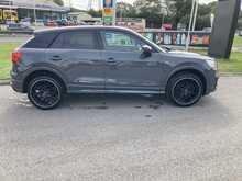 Audi 1.0 TFSI 30 Black Edition SUV 5dr Petrol Manual Euro 6 (s/s) (116 ps)