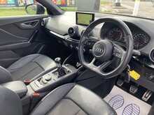 Audi 1.0 TFSI 30 Black Edition SUV 5dr Petrol Manual Euro 6 (s/s) (116 ps)