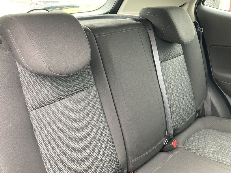 Vauxhall 1.6i Active SUV 5dr Petrol Manual Euro 6 (s/s) (115 ps)