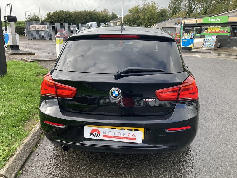 BMW 1.5 118i Sport Hatchback 5dr Petrol Manual Euro 6 (s/s) (136 ps)