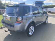 Land Rover 2.2 TD4 GS SUV 5dr Diesel Manual 4WD Euro 5 (s/s) (150 ps)