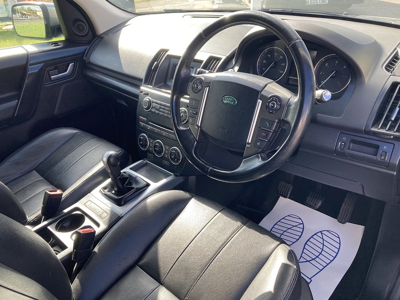 Land Rover 2.2 TD4 GS SUV 5dr Diesel Manual 4WD Euro 5 (s/s) (150 ps)