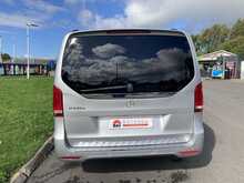 Mercedes-Benz 2.2 V220d AMG Line MPV 5dr Diesel G-Tronic+ Euro 6 (s/s) 8 Seat LWB (163 ps)