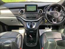Mercedes-Benz 2.2 V220d AMG Line MPV 5dr Diesel G-Tronic+ Euro 6 (s/s) 8 Seat LWB (163 ps)