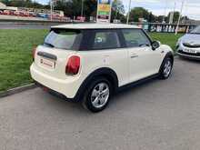 MINI 1.5 One Classic Hatchback 3dr Petrol Manual Euro 6 (s/s) (102 ps)