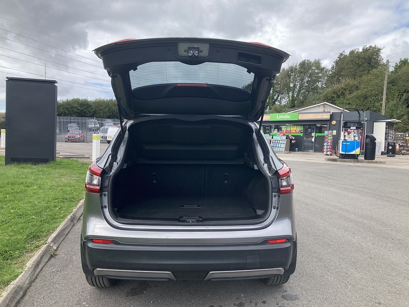 Nissan 1.2 DIG-T N-Connecta SUV 5dr Petrol Manual Euro 6 (s/s) (115 ps)