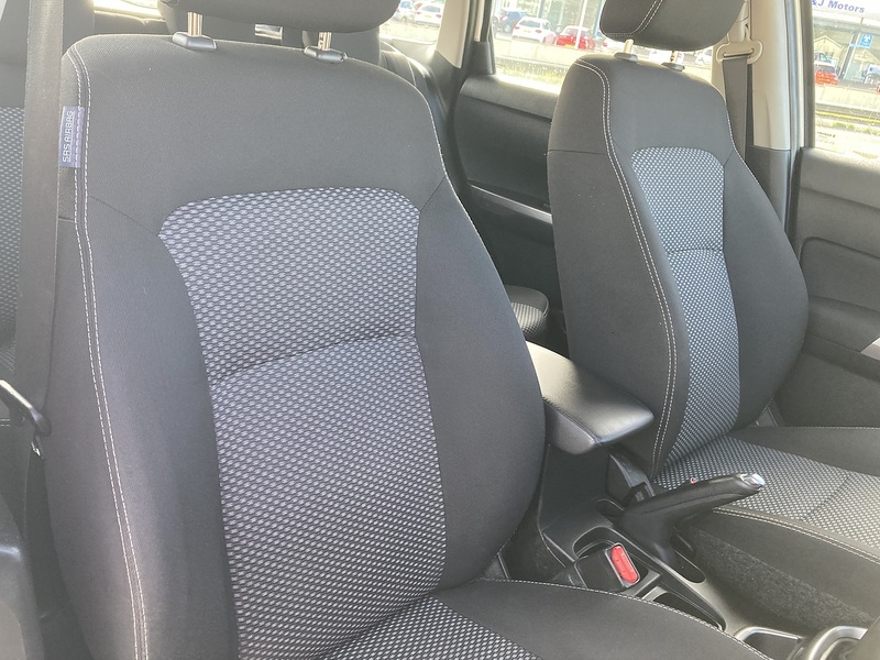 Suzuki 1.0 Boosterjet SZ4 SUV 5dr Petrol Manual Euro 6 (s/s) (111 ps)