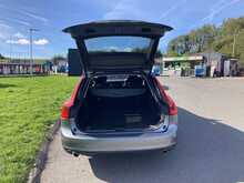 Volvo 2.0 D4 Momentum Estate 5dr Diesel Auto Euro 6 (s/s) (190 ps)