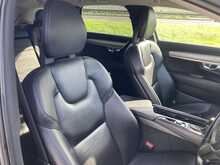 Volvo 2.0 D4 Momentum Estate 5dr Diesel Auto Euro 6 (s/s) (190 ps)