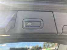Volvo 2.0 D4 Momentum Estate 5dr Diesel Auto Euro 6 (s/s) (190 ps)