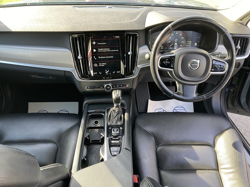 Volvo 2.0 D4 Momentum Estate 5dr Diesel Auto Euro 6 (s/s) (190 ps)