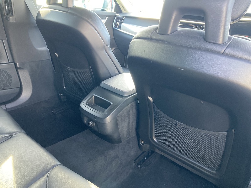 Volvo 2.0 D4 Momentum Estate 5dr Diesel Auto Euro 6 (s/s) (190 ps)