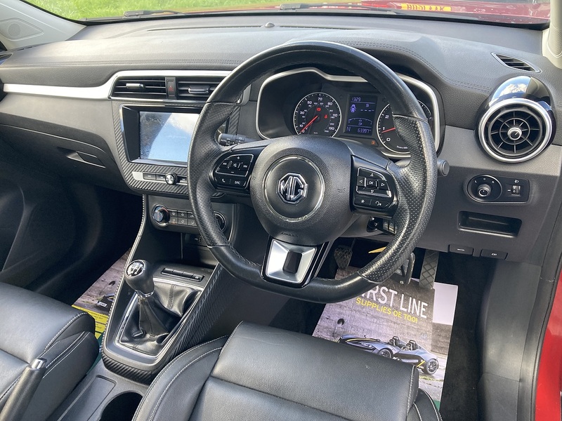 MG 1.5 VTi-TECH Exclusive SUV 5dr Petrol Manual Euro 6 (s/s) (106 ps)