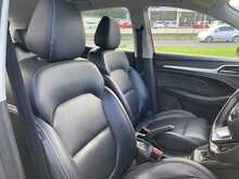MG 1.5 VTi-TECH Exclusive SUV 5dr Petrol Manual Euro 6 (s/s) (106 ps)
