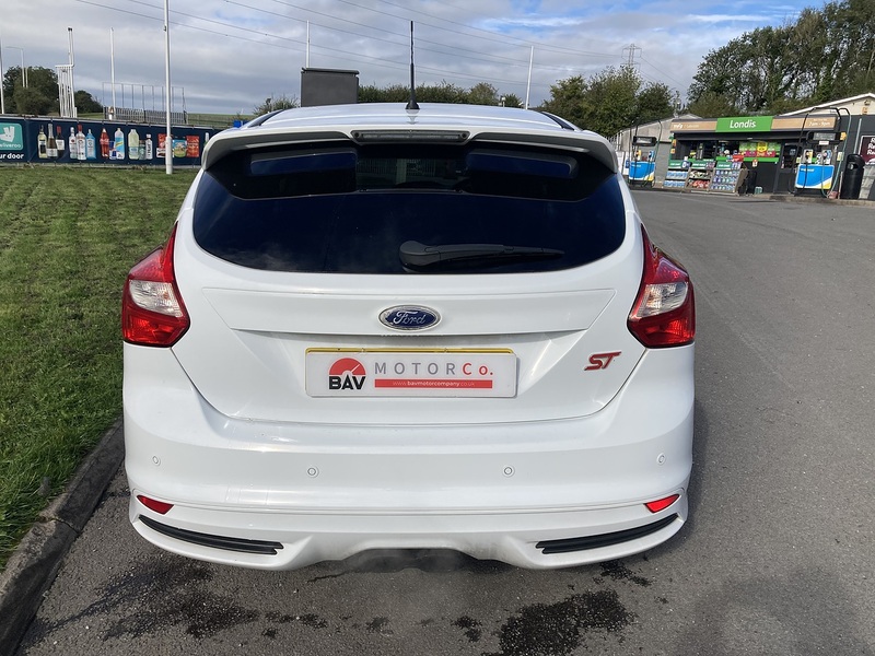 Ford 2.0T EcoBoost ST-3 Hatchback 5dr Petrol Manual Euro 5 (s/s) (250 ps)