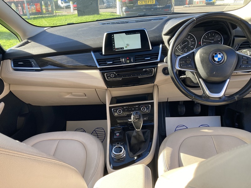 BMW 1.5 218i Luxury MPV 5dr Petrol Manual Euro 6 (s/s) (140 ps)