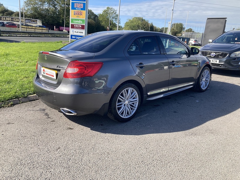 Suzuki 2.4 16V Sport Saloon 4dr Petrol CVT 4WD Euro 5 (178 ps)