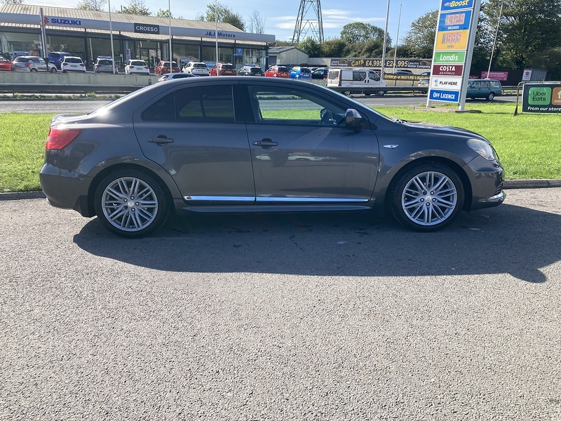 Suzuki 2.4 16V Sport Saloon 4dr Petrol CVT 4WD Euro 5 (178 ps)