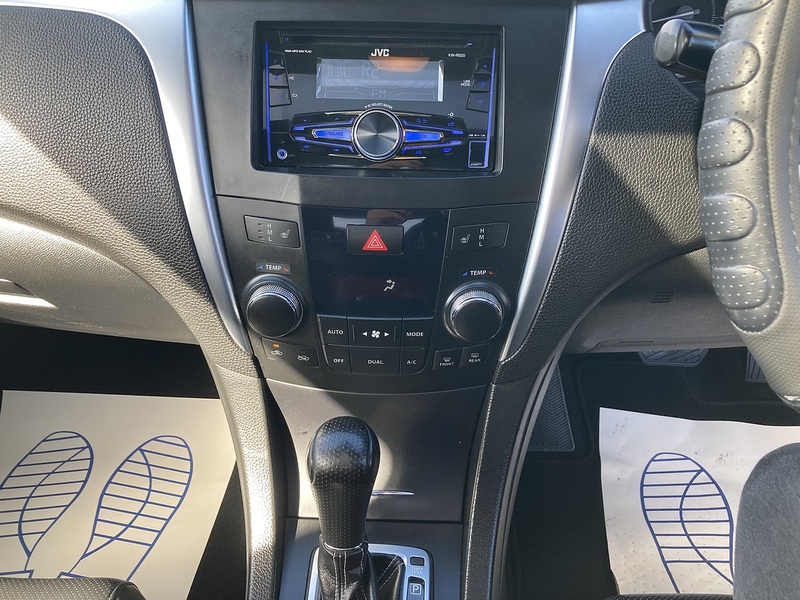 Suzuki 2.4 16V Sport Saloon 4dr Petrol CVT 4WD Euro 5 (178 ps)
